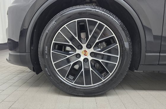 Porsche Macan Base — пробег 56 839 км — фото 5 из 5