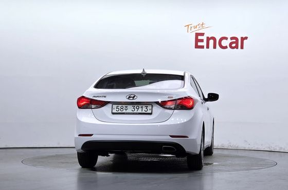 Hyundai AVANTE 1.6 GDi Modern Standard — пробег 84 662 км — фото 4 из 5