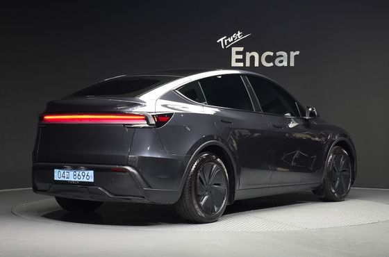 Tesla Model Y RWD — пробег 19 297 км — фото 2 из 5