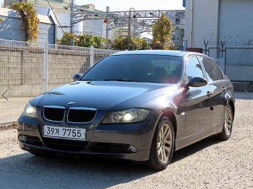 BMW 3-Series 320i Sedan — пробег 184 064 км — фото 1 из 5