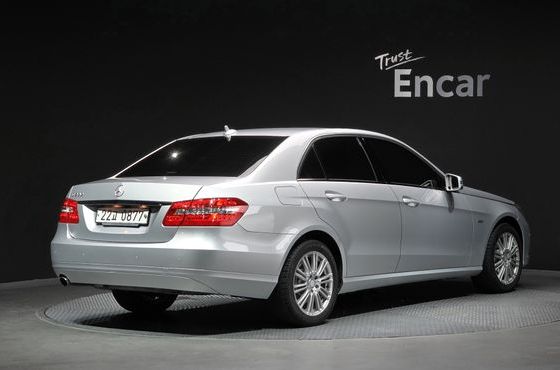 Mercedes-Benz E-Class E200 CGI — пробег 96 944 км — фото 2 из 5