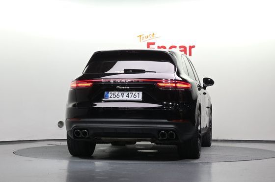 Porsche Cayenne 3.0 E-Hybrid — пробег 80 130 км — фото 4 из 5