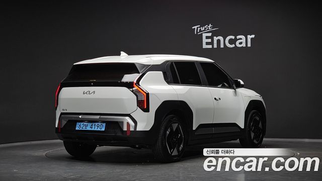 Kia EV3 из Кореи Encar