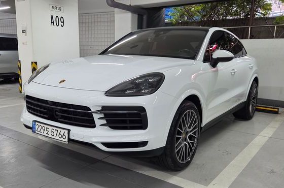 Porsche Cayenne 3.0 COUPE PLATINUM EDITION — пробег 63 500 км — фото 1 из 5