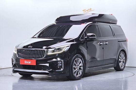 Kia Carnival Gasoline 9-Seater Hi-Limousine Noblesse Special — пробег 86 764 км — фото 1 из 5