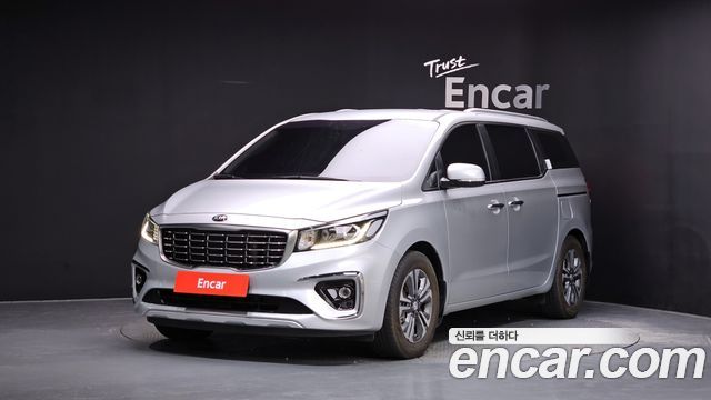 Kia Carnival 9-Seater Luxury — пробег 16 092 км — фото 1 из 5