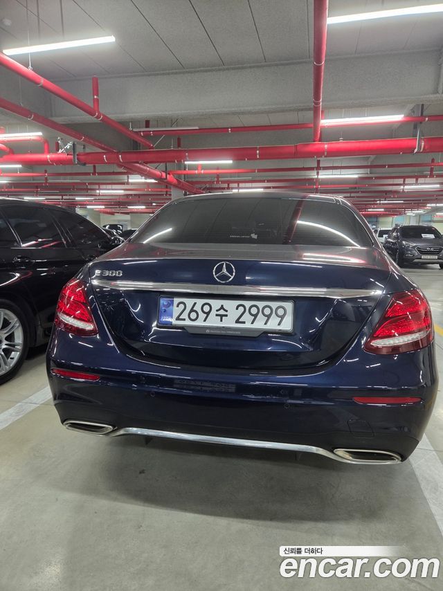 Mercedes-Benz E-Class из Кореи Encar