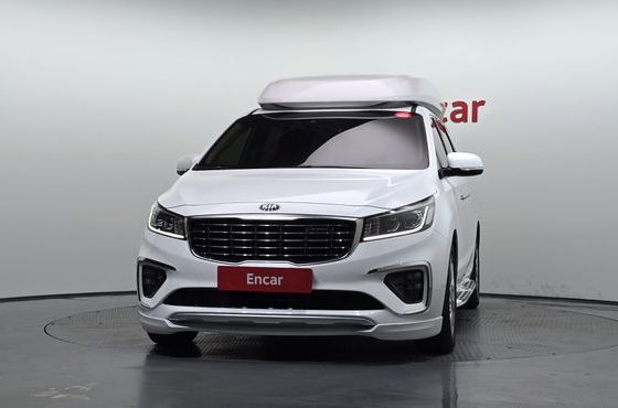 Kia Carnival Gasoline 7-Seater Hi-Limousine President — пробег 48 268 км — фото 3 из 5