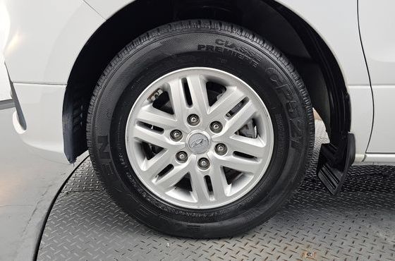 Hyundai Starex Van 5-Seater Smart — пробег 176 841 км — фото 5 из 5