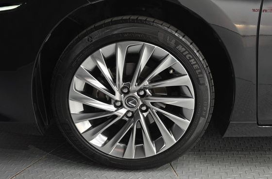 Lexus ES Executive — пробег 96 139 км — фото 5 из 5