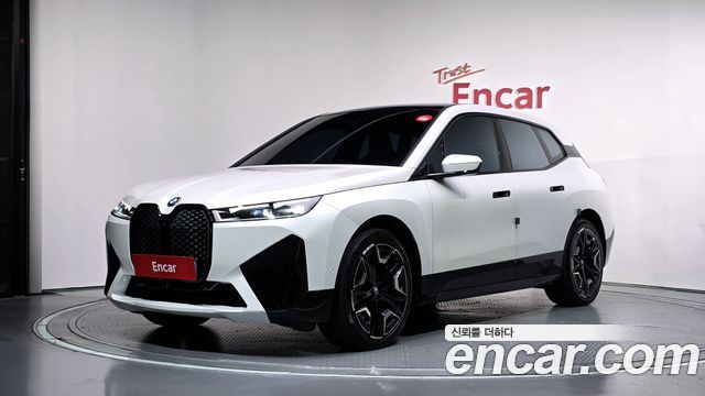 BMW iX из Кореи Encar