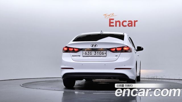 Hyundai AVANTE из Кореи Encar