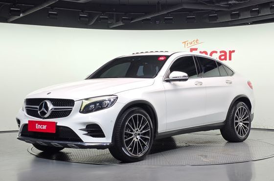 Mercedes-Benz GLC-Class GLC300 4MATIC AMG Line Coupe — пробег 146 875 км — фото 1 из 5