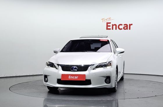 Lexus CT200h 1.8 Compact Trendy ZWA10 — пробег 99 796 км — фото 3 из 5