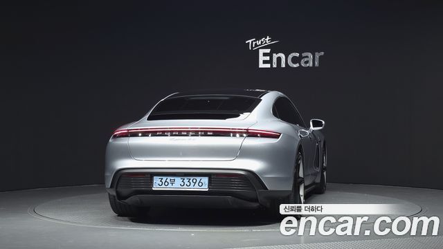 Porsche Taycan из Кореи Encar