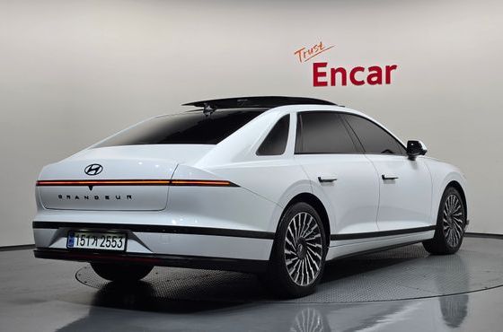 Hyundai Grandeur Calligraphy — пробег 27 443 км — фото 2 из 5
