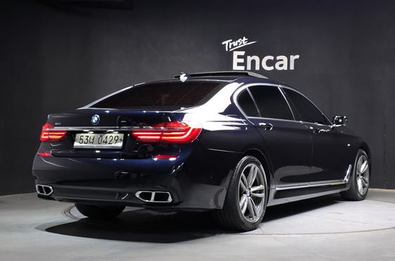 BMW 7-Series 730Ld xDrive M Sport — пробег 102 160 км — фото 2 из 5
