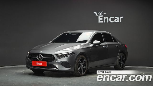 Mercedes-Benz A-Class A220 Sedan — пробег 12 047 км — фото 1 из 5