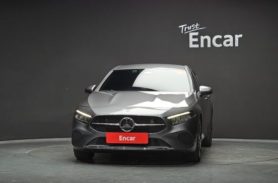 Mercedes-Benz A-Class A220 Sedan — пробег 12 047 км — фото 3 из 5