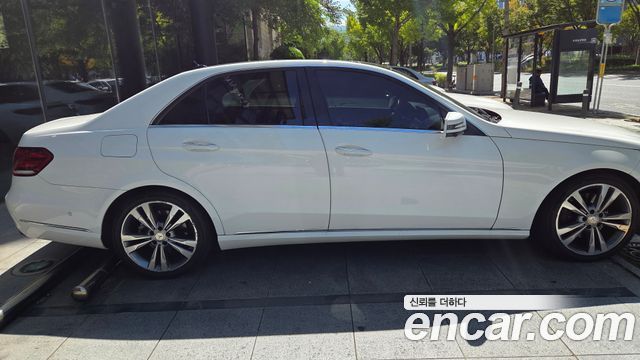 Mercedes-Benz E-Class E300 4MATIC Avantgarde — пробег 110 000 км — фото 4 из 5
