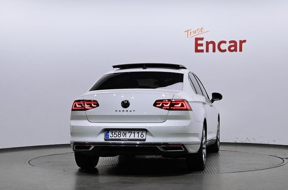 Volkswagen Passat 2.0 TDI Prestige — пробег 97 360 км — фото 4 из 5