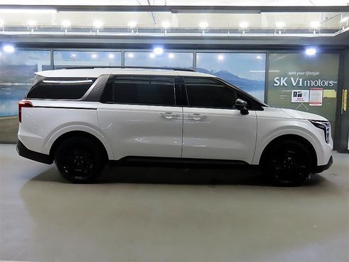 Kia Carnival HEV 7-Seater X Line — пробег 5 652 км — фото 3 из 5