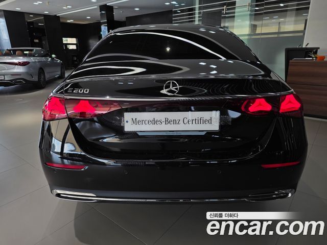Mercedes-Benz E-Class из Кореи Encar