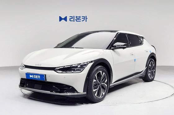 Kia EV6 Long Range Earth — пробег 72 400 км — фото 1 из 5