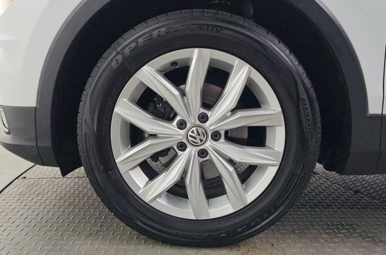 Volkswagen Tiguan 2.0 TDI Premium — пробег 117 862 км — фото 5 из 5