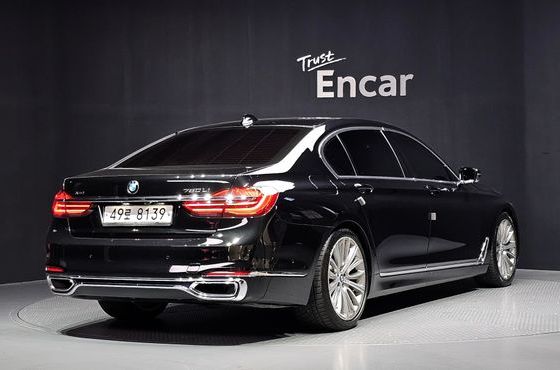 BMW 7-Series 740Li xDrive — пробег 159 279 км — фото 2 из 5