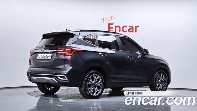 Kia Seltos из Кореи Encar