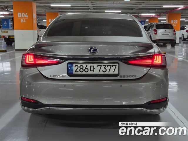 Lexus ES Luxury — пробег 96 876 км — фото 3 из 5