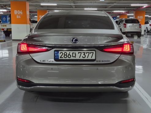 Lexus ES Luxury — пробег 96 876 км — фото 3 из 5