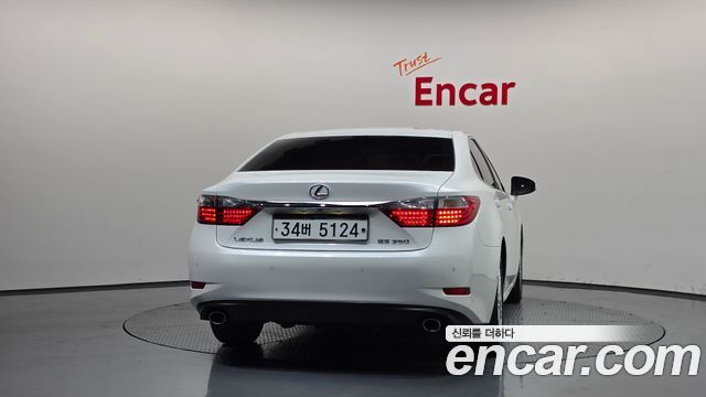 Lexus ES Supreme XV60 — пробег 92 433 км — фото 4 из 5