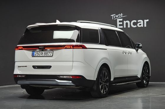 Kia Carnival Gasoline 9-Seater Signature — пробег 83 689 км — фото 2 из 5