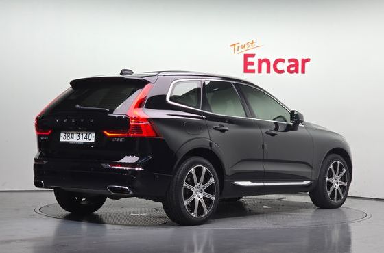 Volvo XC60 D5 Inscription — пробег 131 385 км — фото 2 из 5