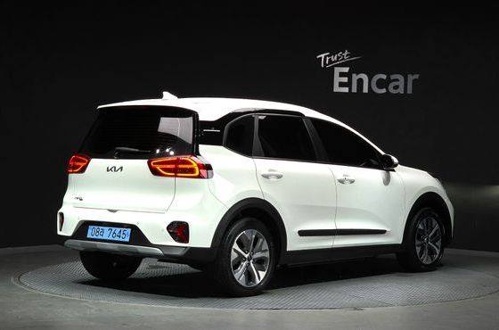 Kia Niro Air — пробег 143 896 км — фото 2 из 5