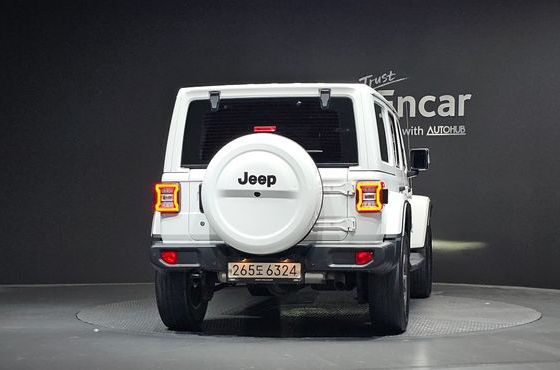 Jeep Wrangler 2.0 Overland 4Door — пробег 66 363 км — фото 4 из 5