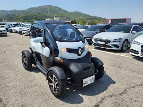 Renault (Samsung) Twizy Intens(2-seater) — пробег 3 050 км — фото 3 из 5