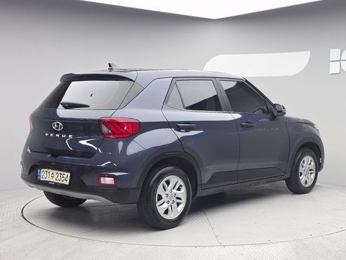 Hyundai Venue 1,6 Premium — пробег 13 998 км — фото 4 из 5