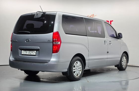 Hyundai Starex 11-Seater Wagon Smart — пробег 115 713 км — фото 2 из 5