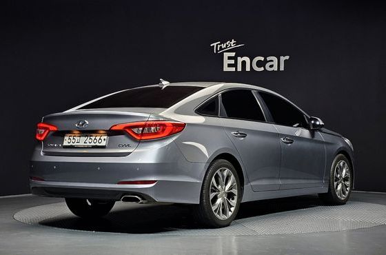 Hyundai Sonata 2.0 Premium — пробег 143 847 км — фото 2 из 5