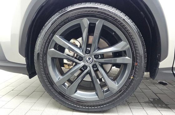 Lexus NX Premium — пробег 43 998 км — фото 5 из 5