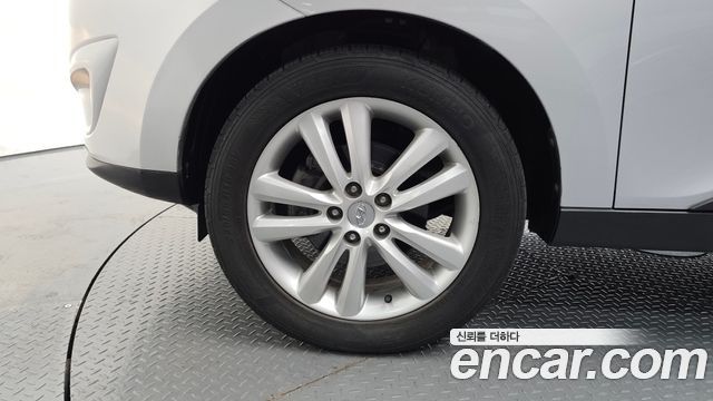 Hyundai Tucson Diesel 2WD LX20 Luxury — пробег 125 387 км — фото 5 из 5