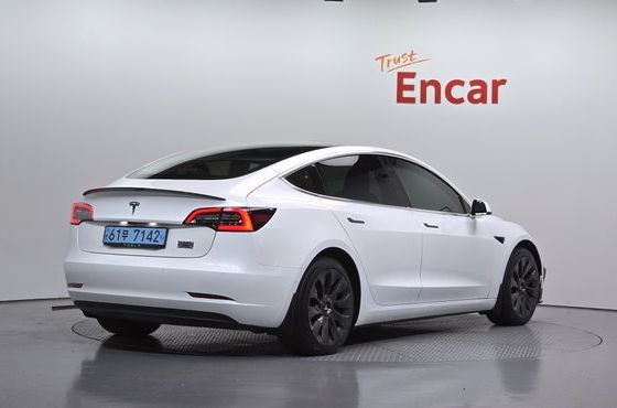 Tesla Model 3 Long Range AWD — пробег 123 131 км — фото 2 из 5