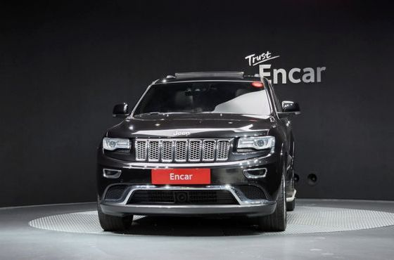 Jeep Cherokee 3.0 Diesel Overland Summit WK2 — пробег 145 146 км — фото 3 из 5