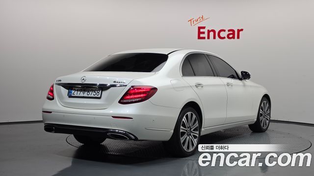 Mercedes-Benz E-Class из Кореи Encar