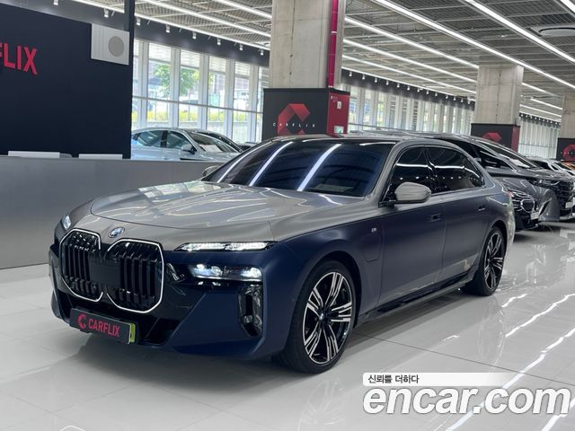BMW 7-Series 750e xDrive M Sport — пробег 26 300 км — фото 2 из 5