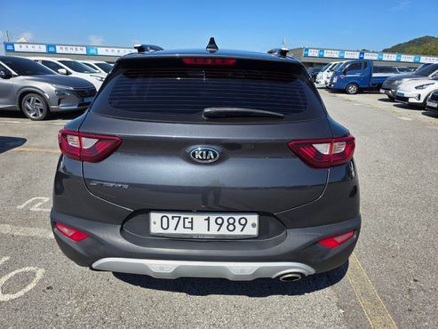 Kia Stonic 1.4 Prestige — пробег 139 445 км — фото 4 из 5