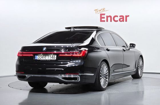 BMW 7-Series 740Li xDrive Design Pure Excellence — пробег 58 262 км — фото 2 из 5